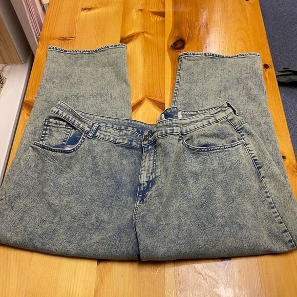 LOGO by Lori Goldstein Boyfriend BLUE Jeans Yellowed Distressed Size 24WP 24 W P - Picture 1 of 5